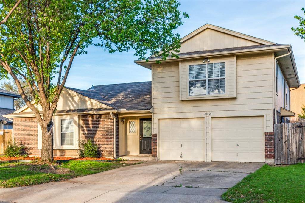 8812 Crestbrook Drive, Fort Worth, TX 76179