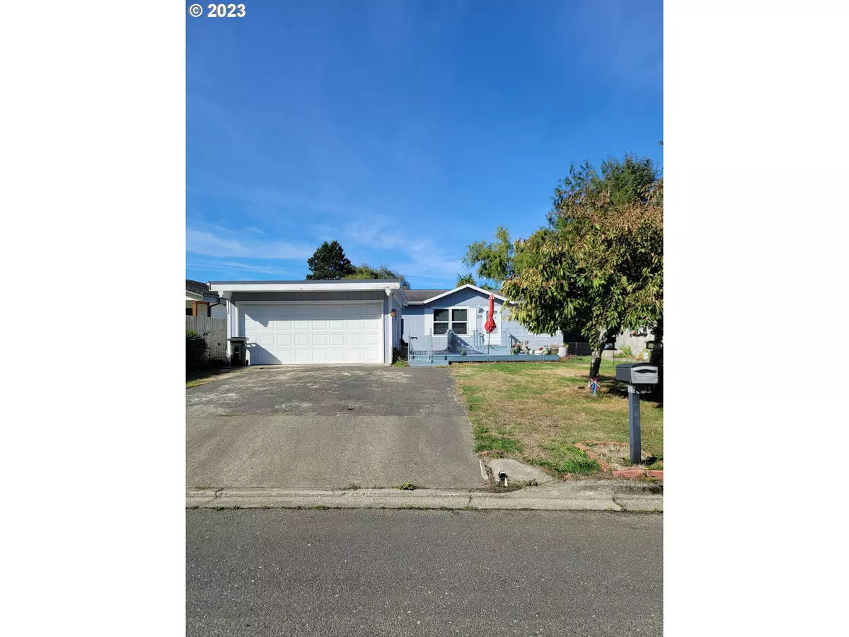 Bandon, OR 97411,1222 SE JUNE AVE