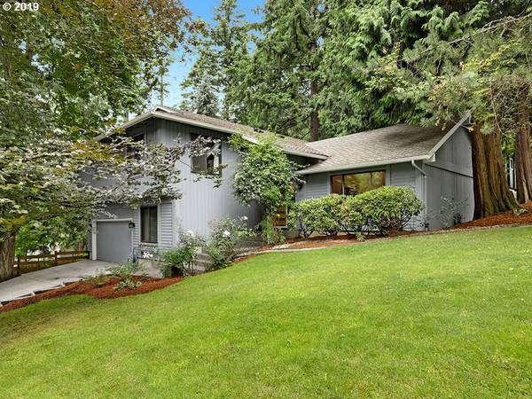 10640 NW LOST PARK DR, Portland, OR 97229