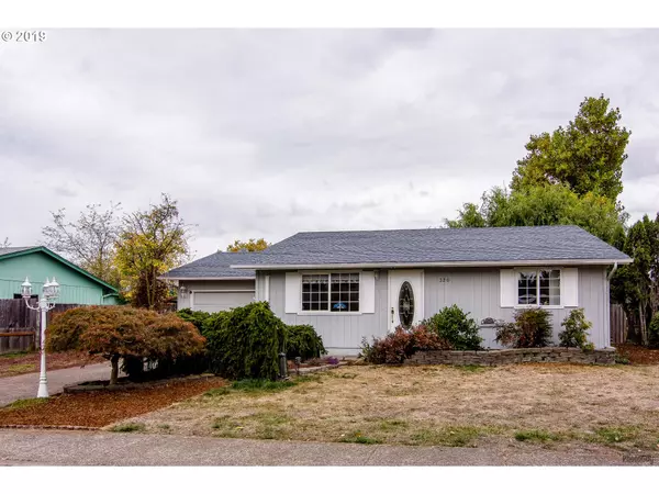 Creswell, OR 97426,320 F ST