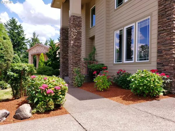 Portland, OR 97236,16514 SE CREST CT