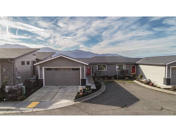 White Salmon, WA 98672,118 INGRAM PL