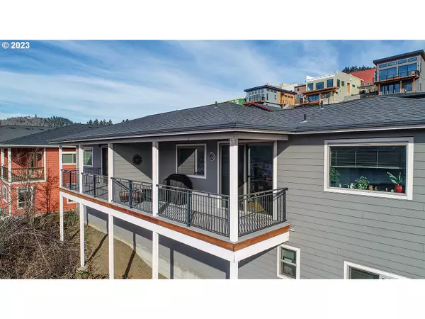 White Salmon, WA 98672,118 INGRAM PL