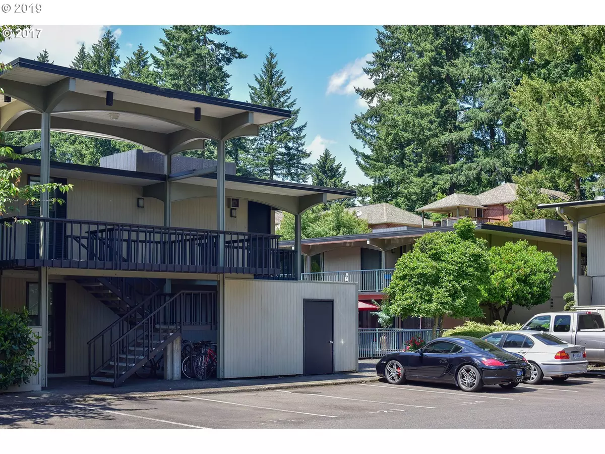 Lake Oswego, OR 97034,668 MCVEY AVE #55