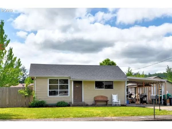 1843 BRYANT AVE, Cottage Grove, OR 97424