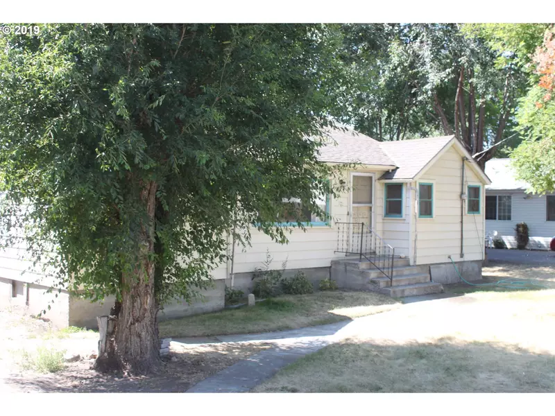 2995 CEDAR ST, Baker City, OR 97814