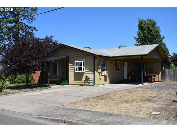 955 TERRITORIAL ST, Harrisburg, OR 97446