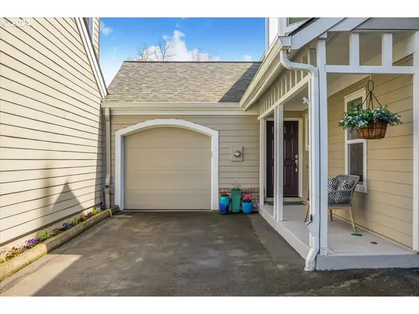 11360 SW SYCAMORE PL, Portland, OR 97223