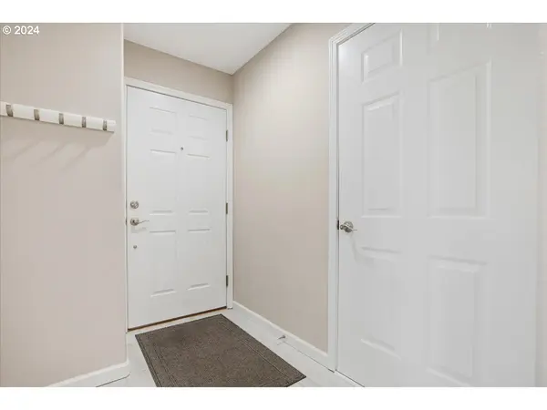 11360 SW SYCAMORE PL, Portland, OR 97223