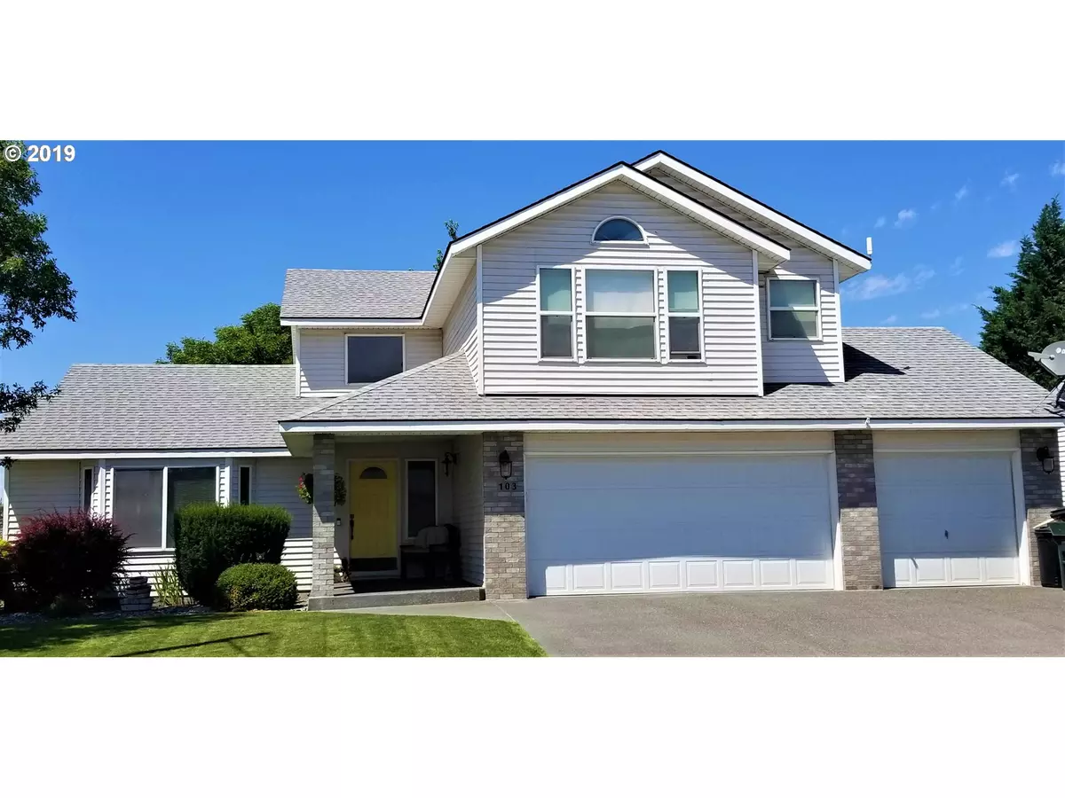 Hermiston, OR 97838,103 NE 11TH PL