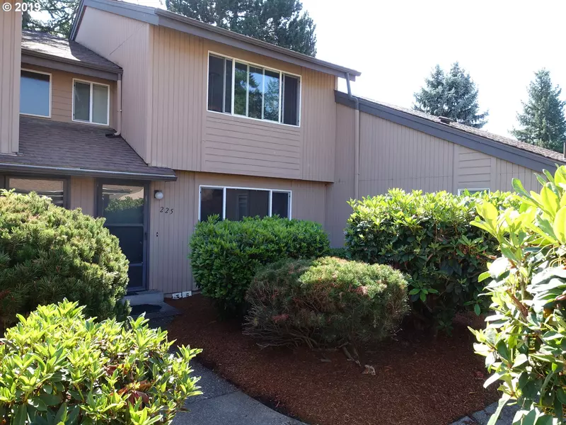 225 MCNARY HEIGHTS DR, Keizer, OR 97303