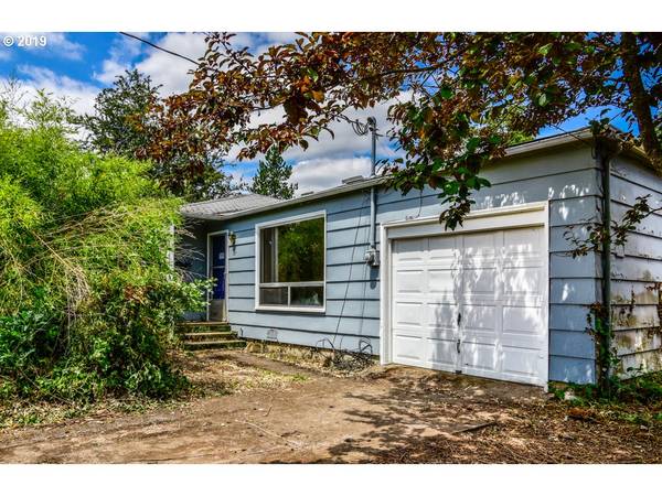 327 E 30TH AVE, Eugene, OR 97405