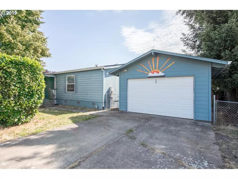 245 N CEDAR ST, Yamhill, OR 97148