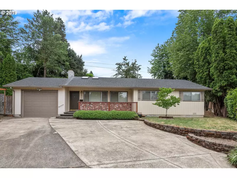 4975 SE REGENTS CIR, Milwaukie, OR 97222