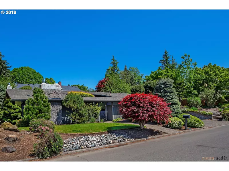 7345 SW WILLOWMERE DR, Portland, OR 97225