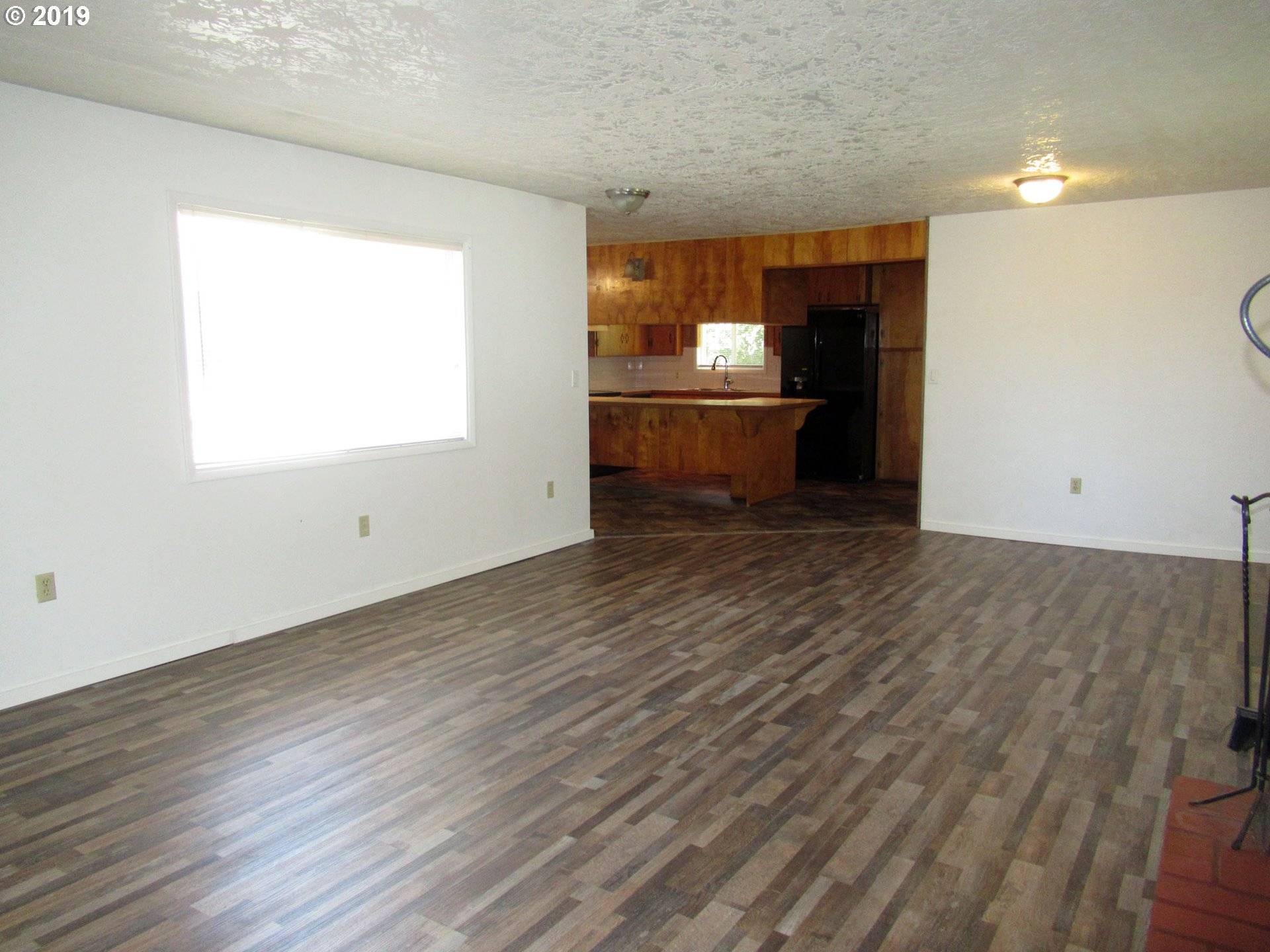 Florence, OR 97439,5165 HILLTOP DR