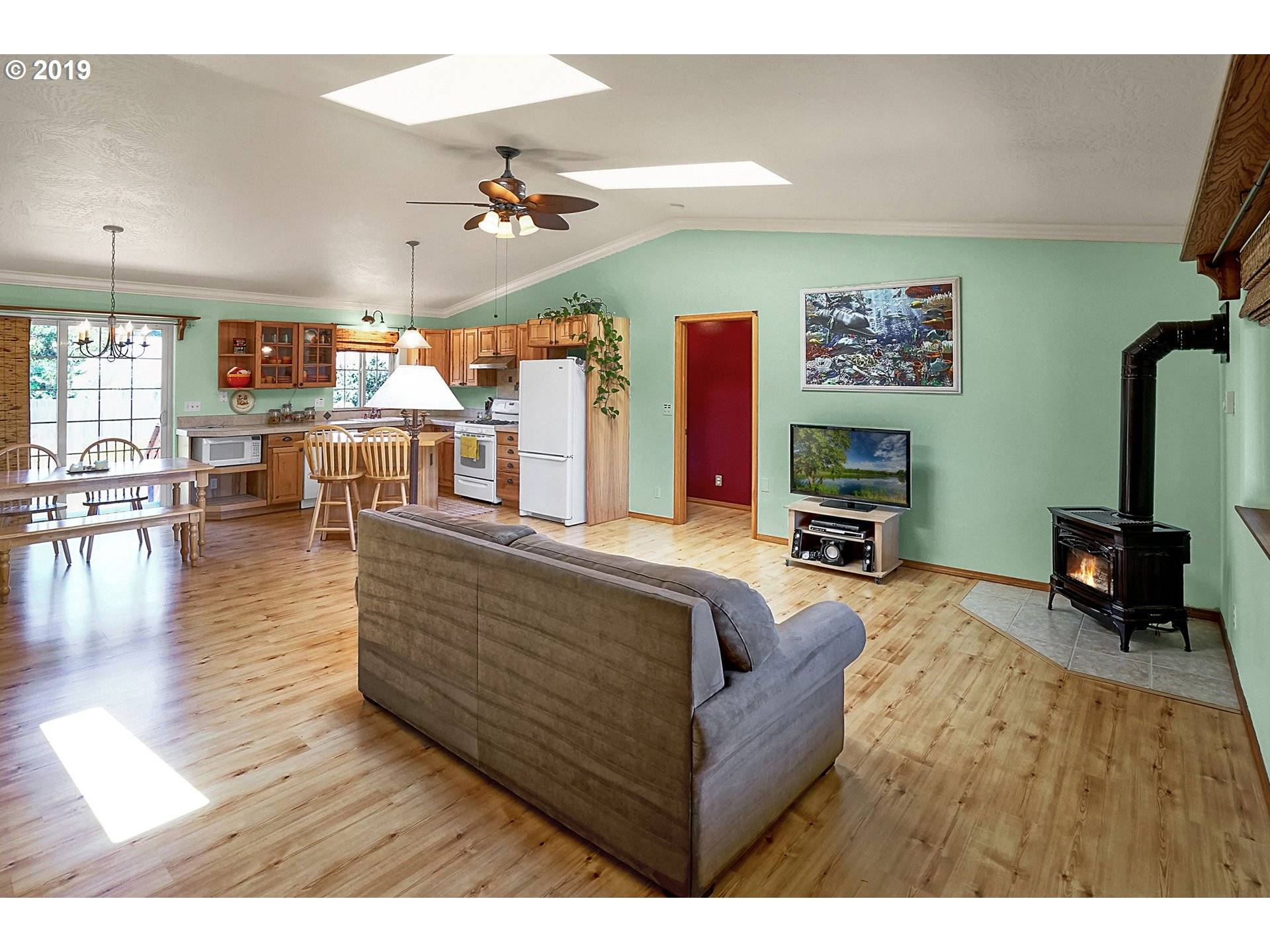 Waldport, OR 97394,2205 NW BAYSHORE LOOP