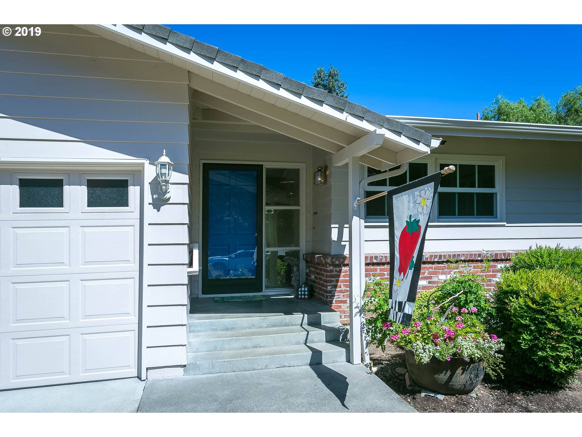 Lake Oswego, OR 97035,14664 RAINBOW DR