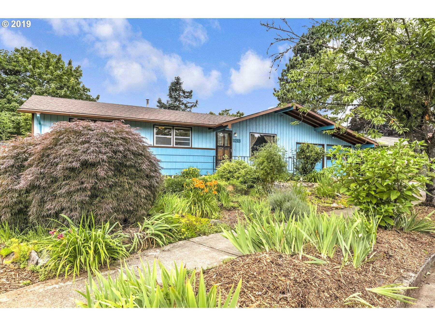 Portland, OR 97233,1213 SE 141ST AVE
