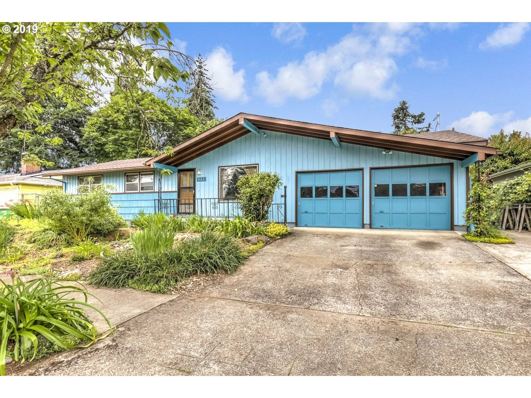 Portland, OR 97233,1213 SE 141ST AVE