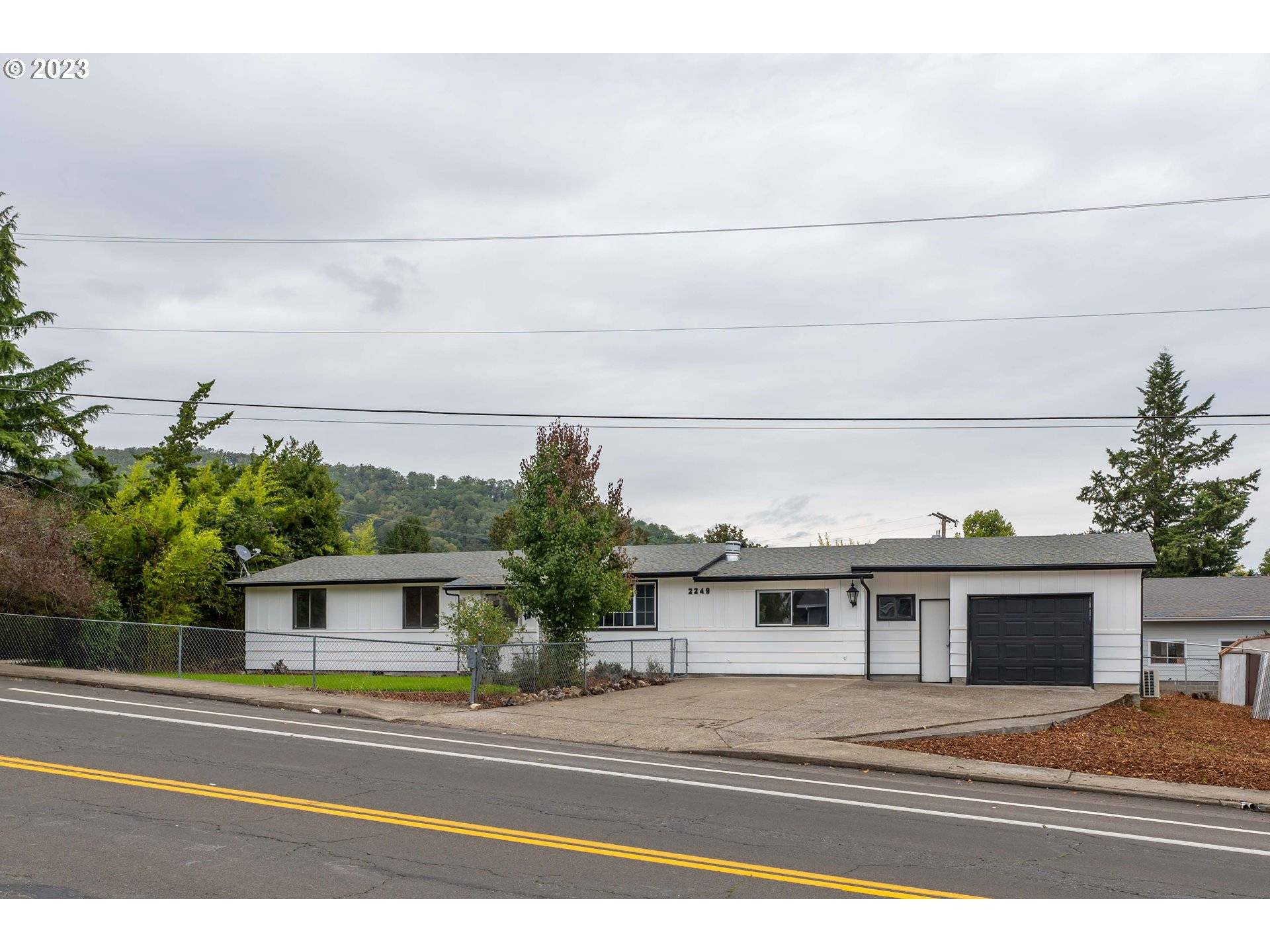 Roseburg, OR 97471,2249 NW TROOST ST