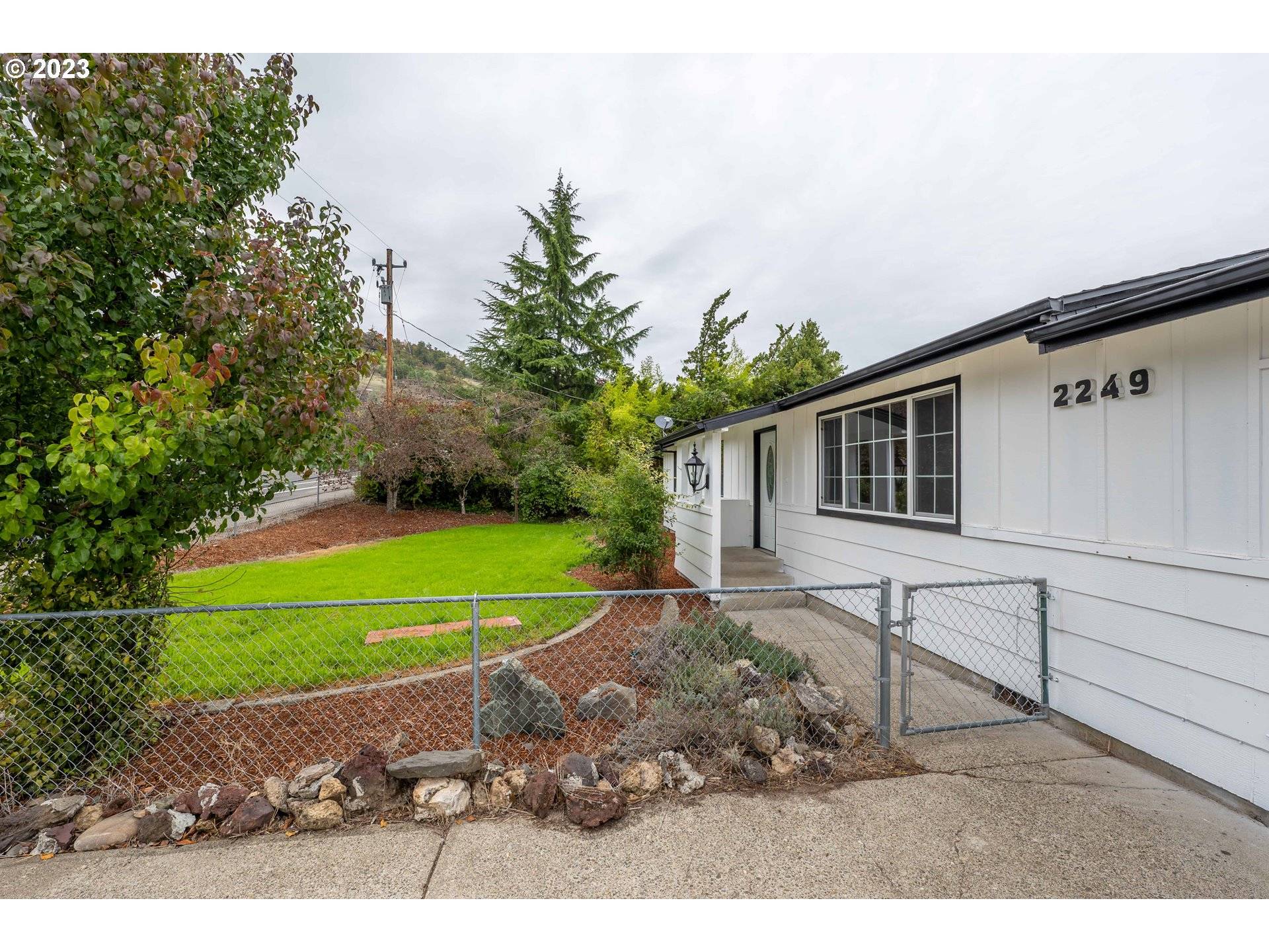 Roseburg, OR 97471,2249 NW TROOST ST