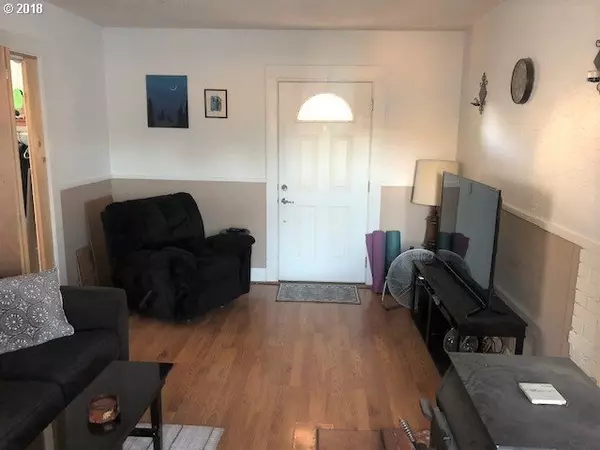 Eugene, OR 97404,385 DELAY DR