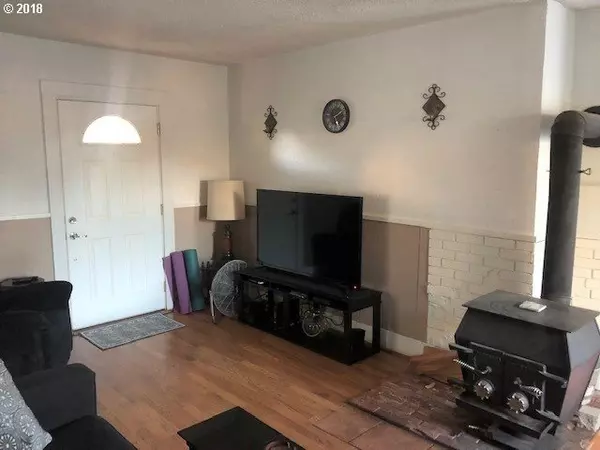 Eugene, OR 97404,385 DELAY DR