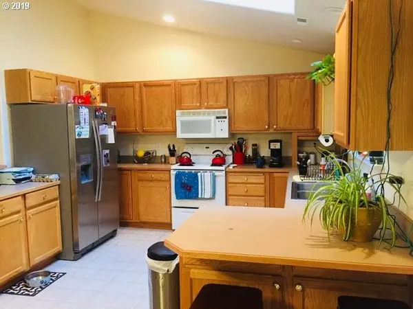 Veneta, OR 97487,25132 ALLURE AVE