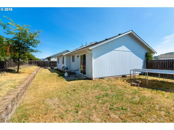 Winston, OR 97496,100 NE ROSE RIDGE DR