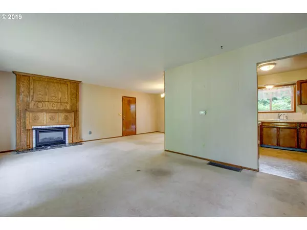 West Linn, OR 97068,1435 HOLLY ST