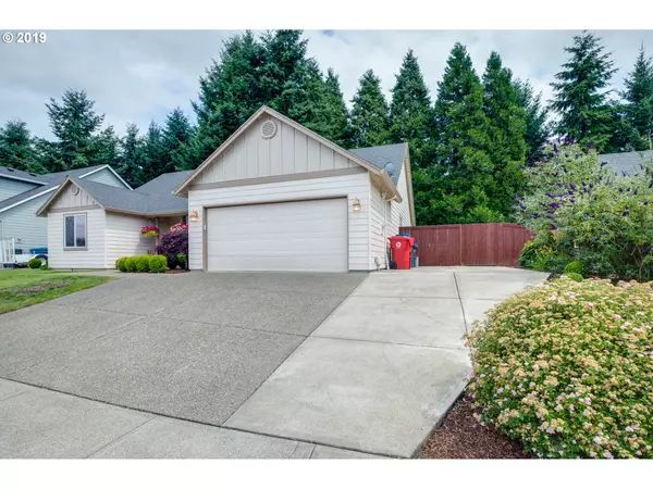 Silverton, OR 97381,922 TRAVIS DR