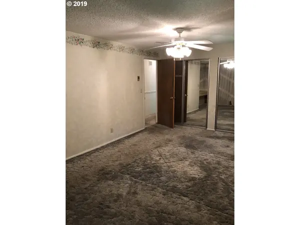 Eugene, OR 97405,4722 BROOKWOOD ST