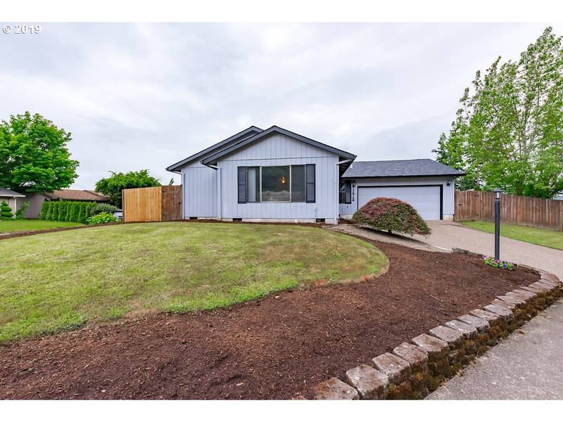 1212 SE FIR GROVE LOOP, Hillsboro, OR 97123