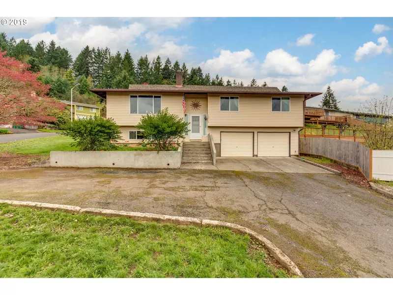 52910 NW CLIFF DR, Scappoose, OR 97056