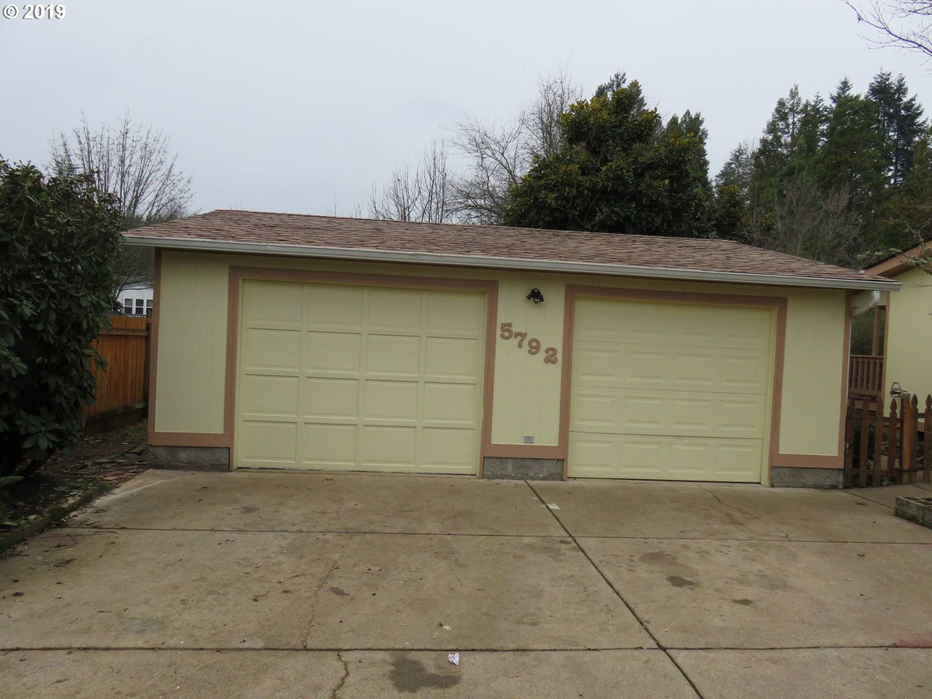 Springfield, OR 97478,5792 KALMIA LN