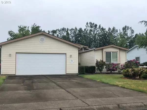 139 VILLAGE DR, Cottage Grove, OR 97424