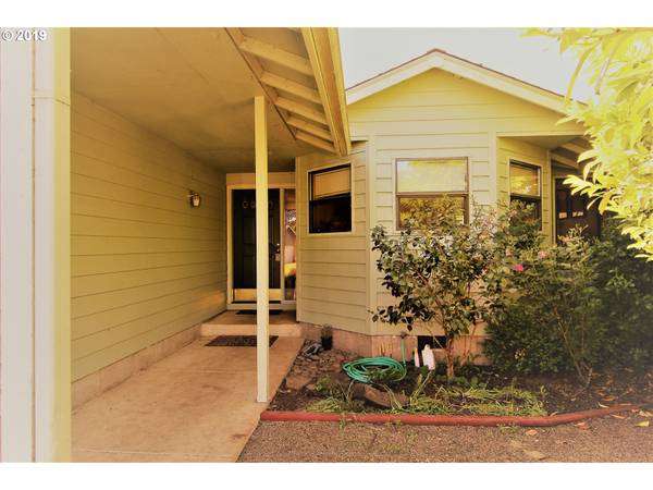 5258 SUGARPINE CIR, Eugene, OR 97402