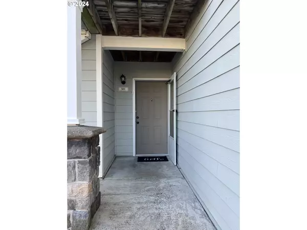 15074 NW CENTRAL DR #301, Portland, OR 97229