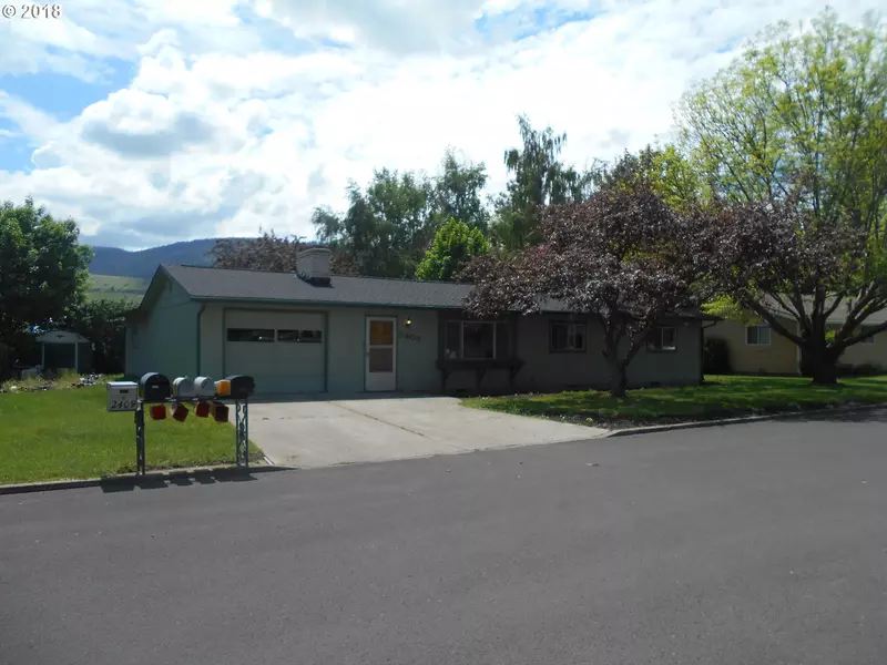 2404 CENTURY LOOP, La Grande, OR 97850