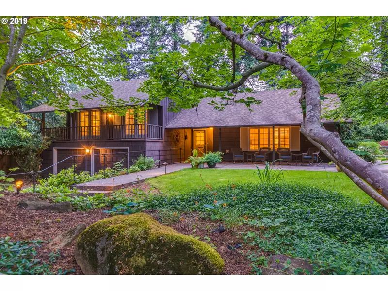 5421 RED LEAF ST, Lake Oswego, OR 97035