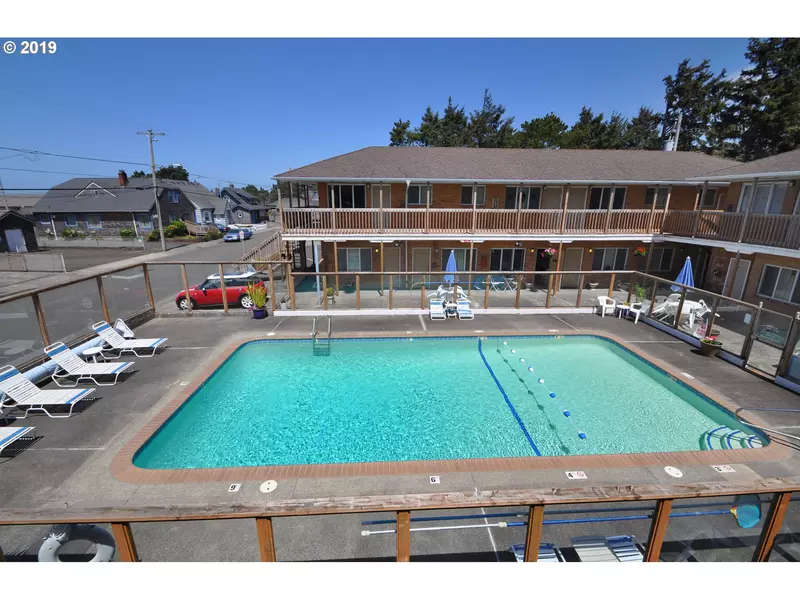 40 Avenue U #36, Seaside, OR 97138