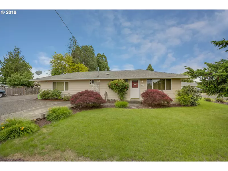 802 TOLIVER RD, Molalla, OR 97038