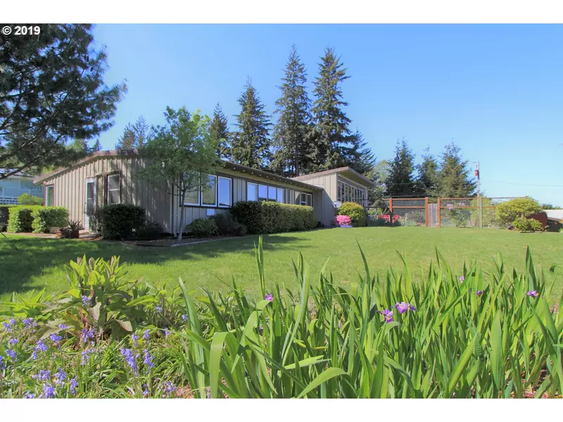 1778 KOOS BAY BLVD, Coos Bay, OR 97420