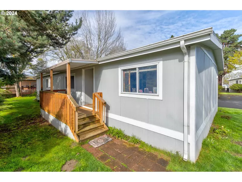 2320 N BROUGHTON DR, Portland, OR 97217