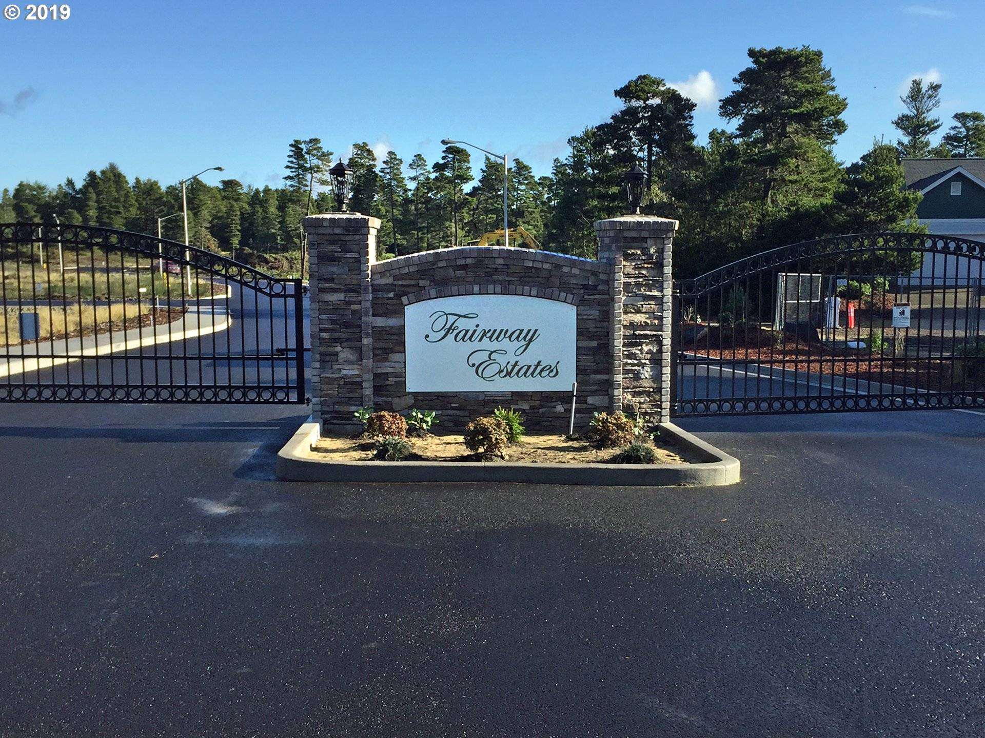 Florence, OR 97439,4011 BALLYBUNION CT #3