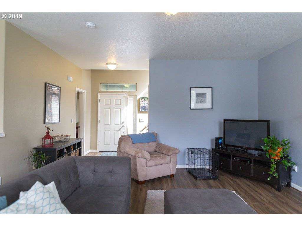 Newberg, OR 97132,400 KEMPER CREST DR