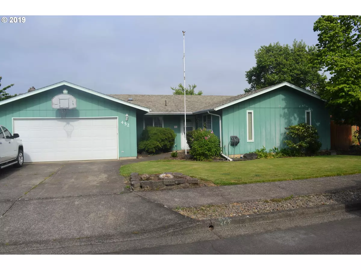 Springfield, OR 97478,452 63RD ST