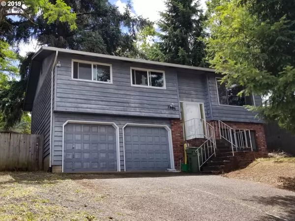 2409 E MAIN ST, Cottage Grove, OR 97424