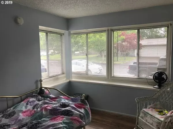 Eugene, OR 97402,2050 PRIMROSE ST